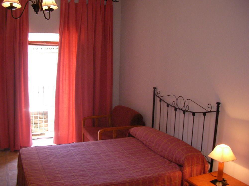 Hostal Trujillo Kültér fotó