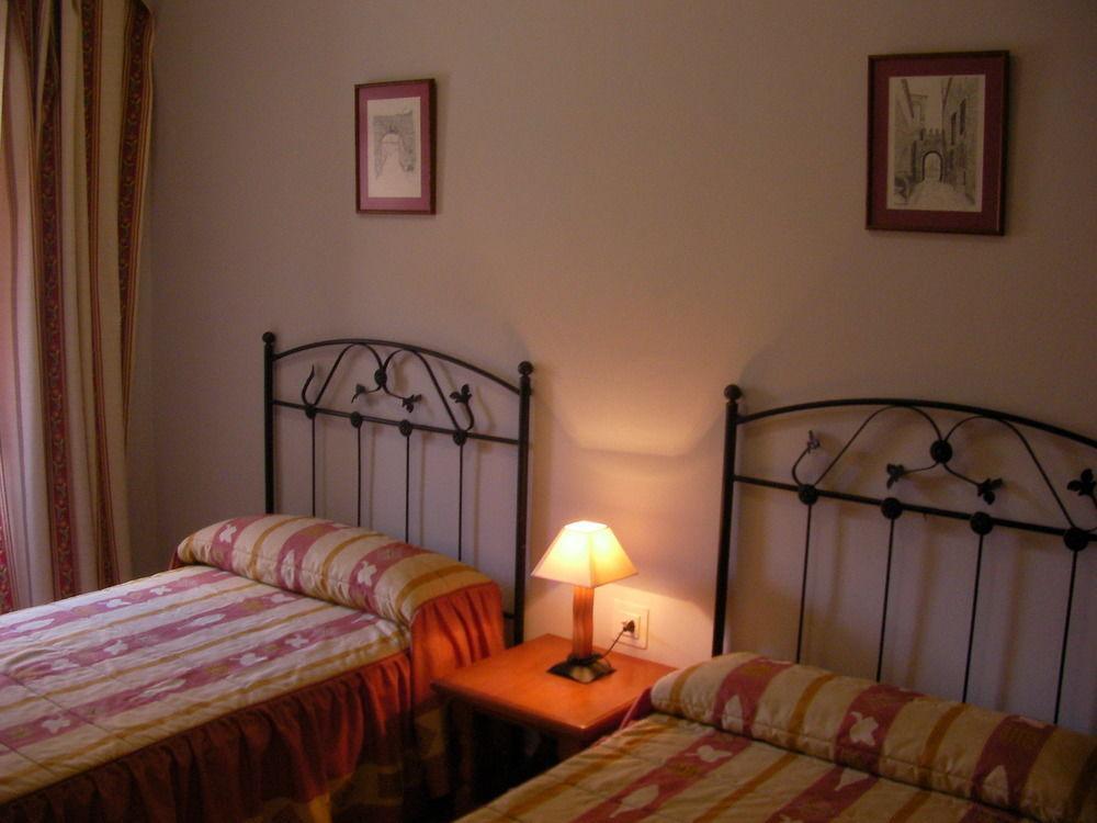 Hostal Trujillo Kültér fotó