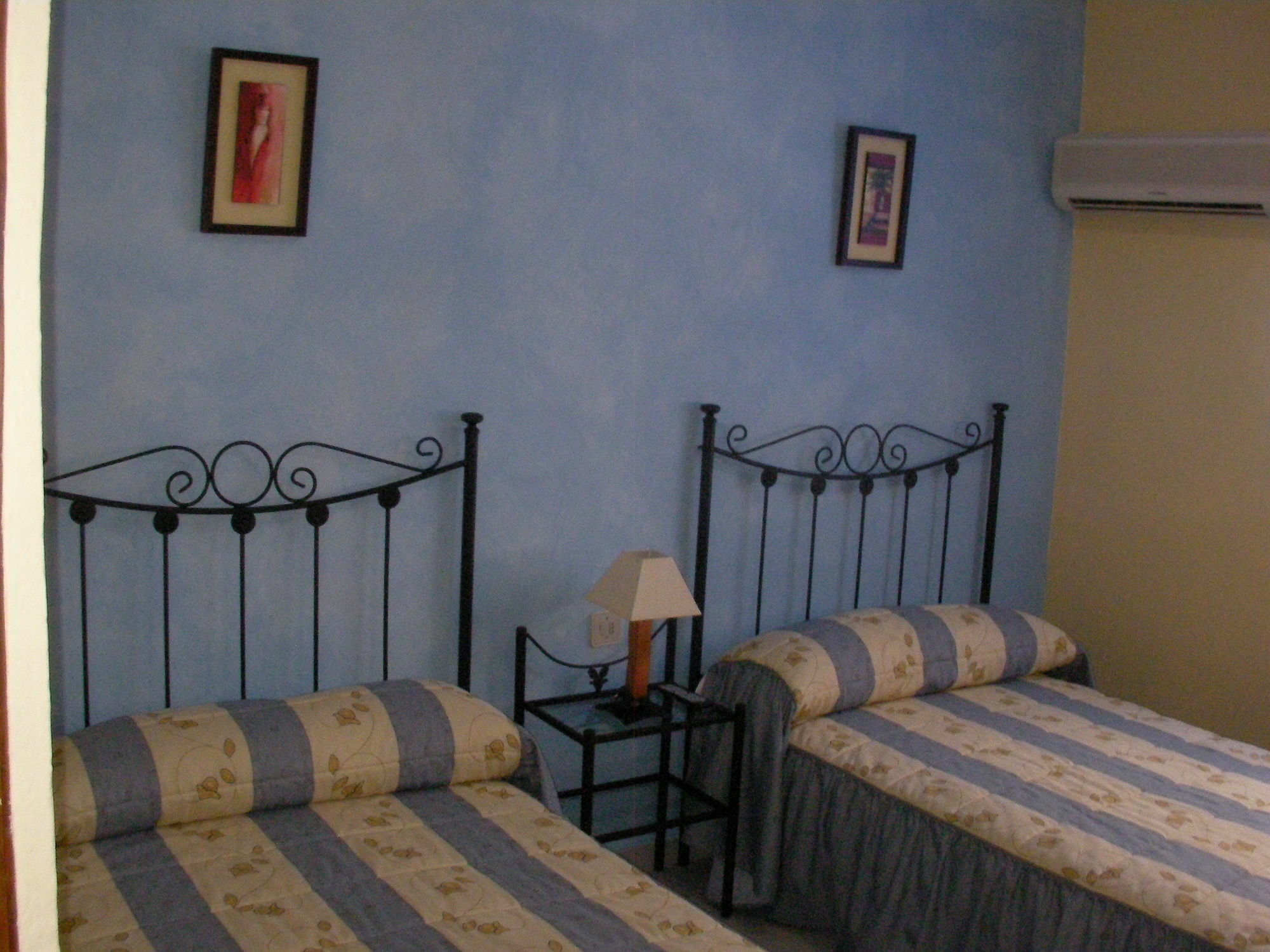 Hostal Trujillo Kültér fotó